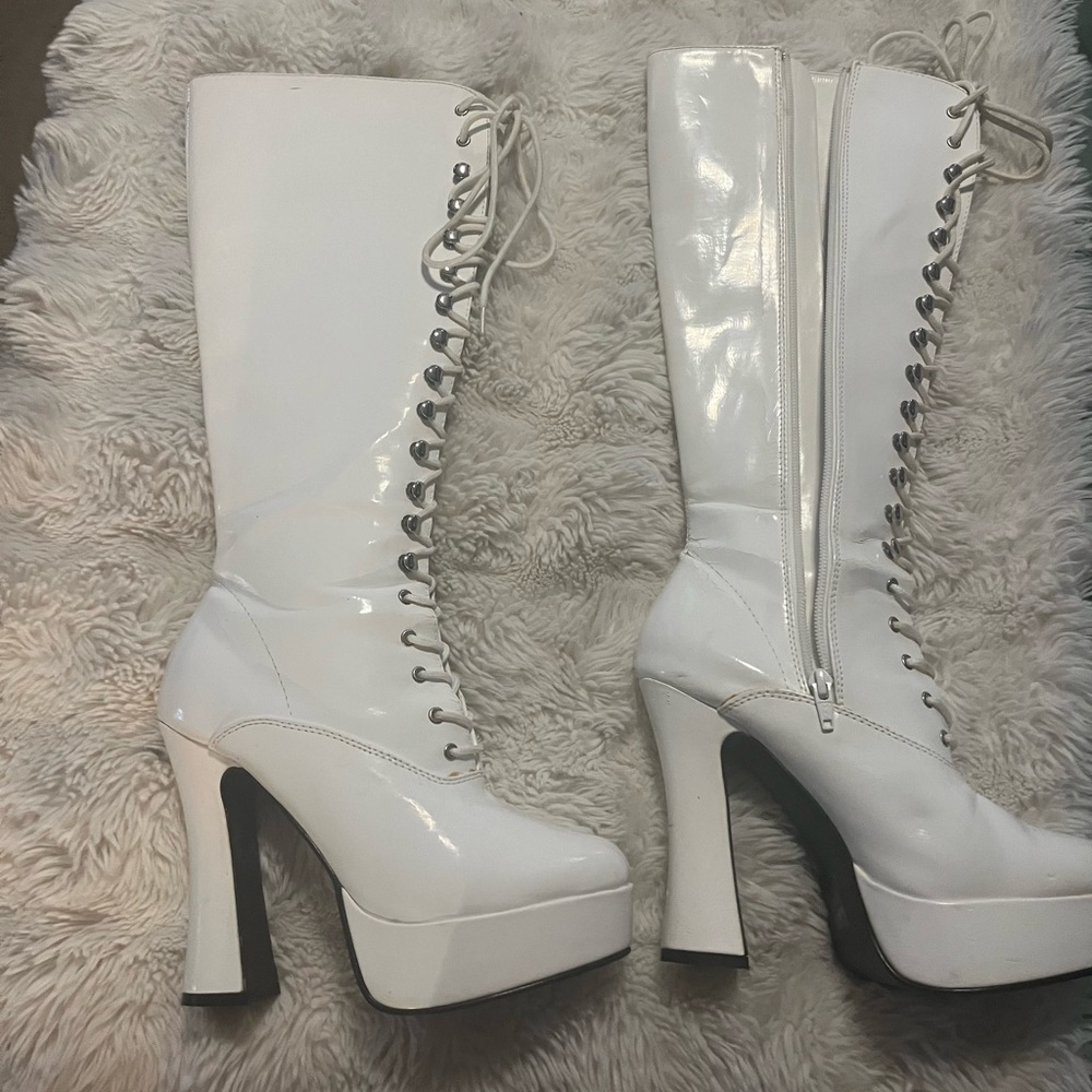 Pleaser Glossy White Lace-Up Platform Boots